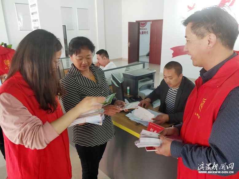 縣司法局法律援助中心組織開(kāi)展“法援惠民生，同心戰(zhàn)疫情”活動(dòng)