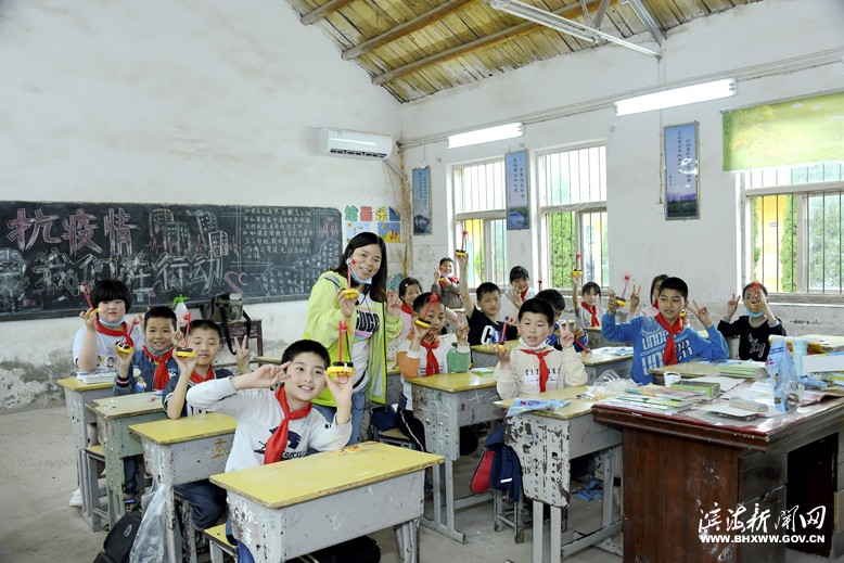 縣農(nóng)業(yè)園區(qū)大關(guān)小學(xué)開(kāi)啟興趣活動(dòng)體驗(yàn)之旅