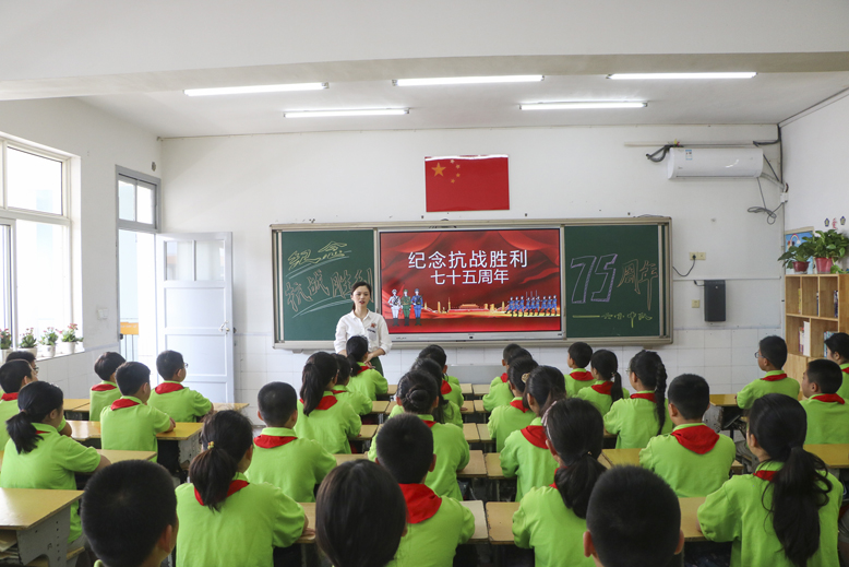 縣實驗小學(xué)開展“勿忘國恥愛我中華”主題班會活動